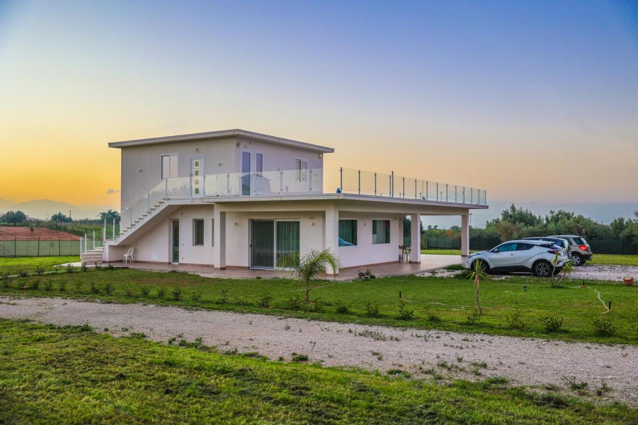 Ca Del Re Holiday - Villa A Due Passi Dal Mare - Terrasini, Cinisi, Trappeto, Balestrate E Castellamare Del Golfo Partinico Exterior photo